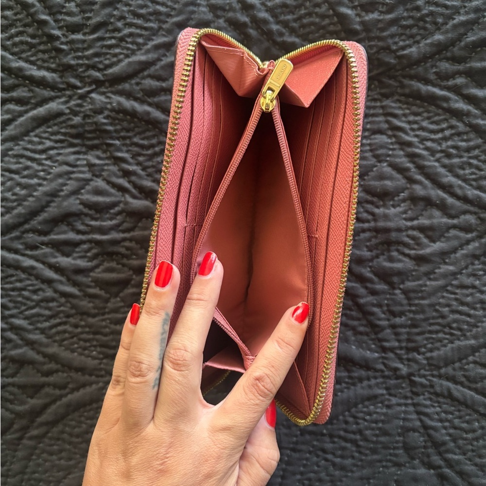 Coach Pink Leather Women's Wallet - Picture 5 of 7